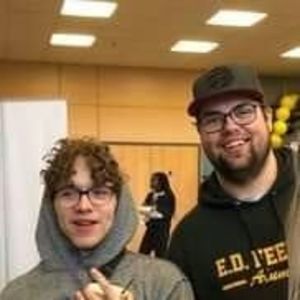 Meet your Posher, Dermot